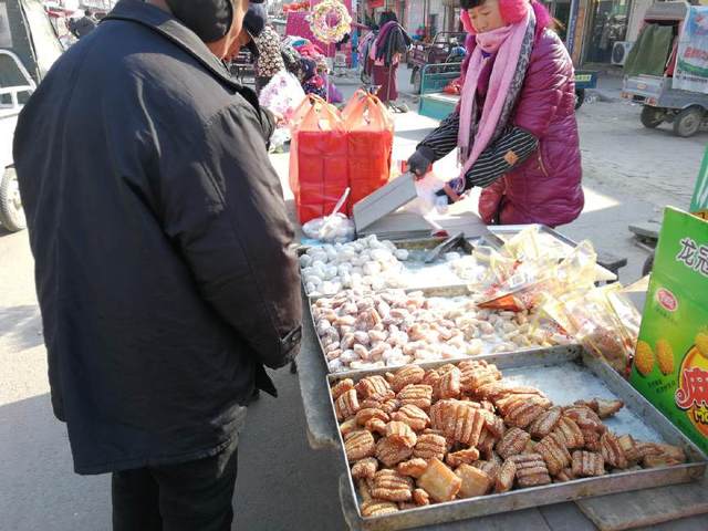 年前在农村赶集摆地摊做什么好,农村大集有什么好吃的 家居窍门 年前在农村赶集摆地摊做什么好,农村大集有什么好吃的 年前在农村赶集摆地摊做什么好,农村大集有什么好吃的 家居窍门